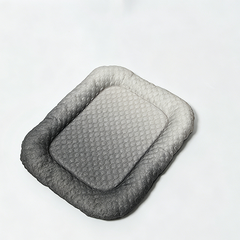 Cooling Gel Mat for Pets – Instant Heat Relief, No Refrigeration Needed 🐶🧊