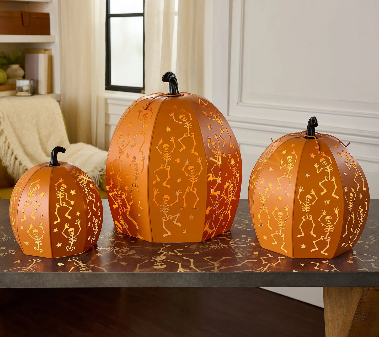 Set of 3 Lit Metal Stackable Pumpkins – LED Glow, Timer Function 🎃✨