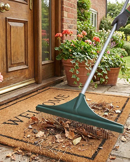 Artificial Turf Rake – Telescopic, Pet Hair Removal, 56.7″ Reach 🧹🌿